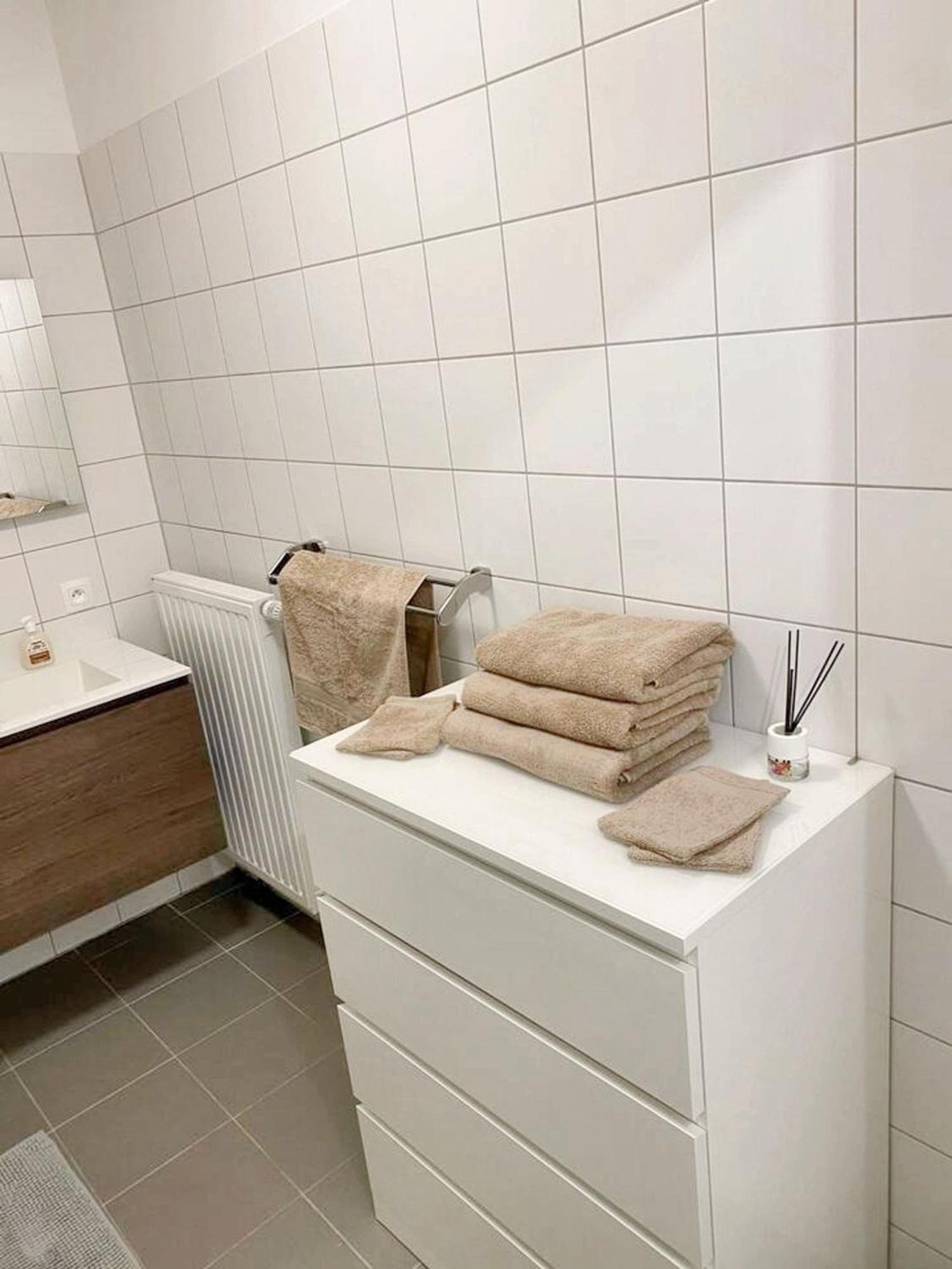 Modern Apartment In Cureghem Anderlecht 134 M² + Terrace 布鲁塞尔 外观 照片