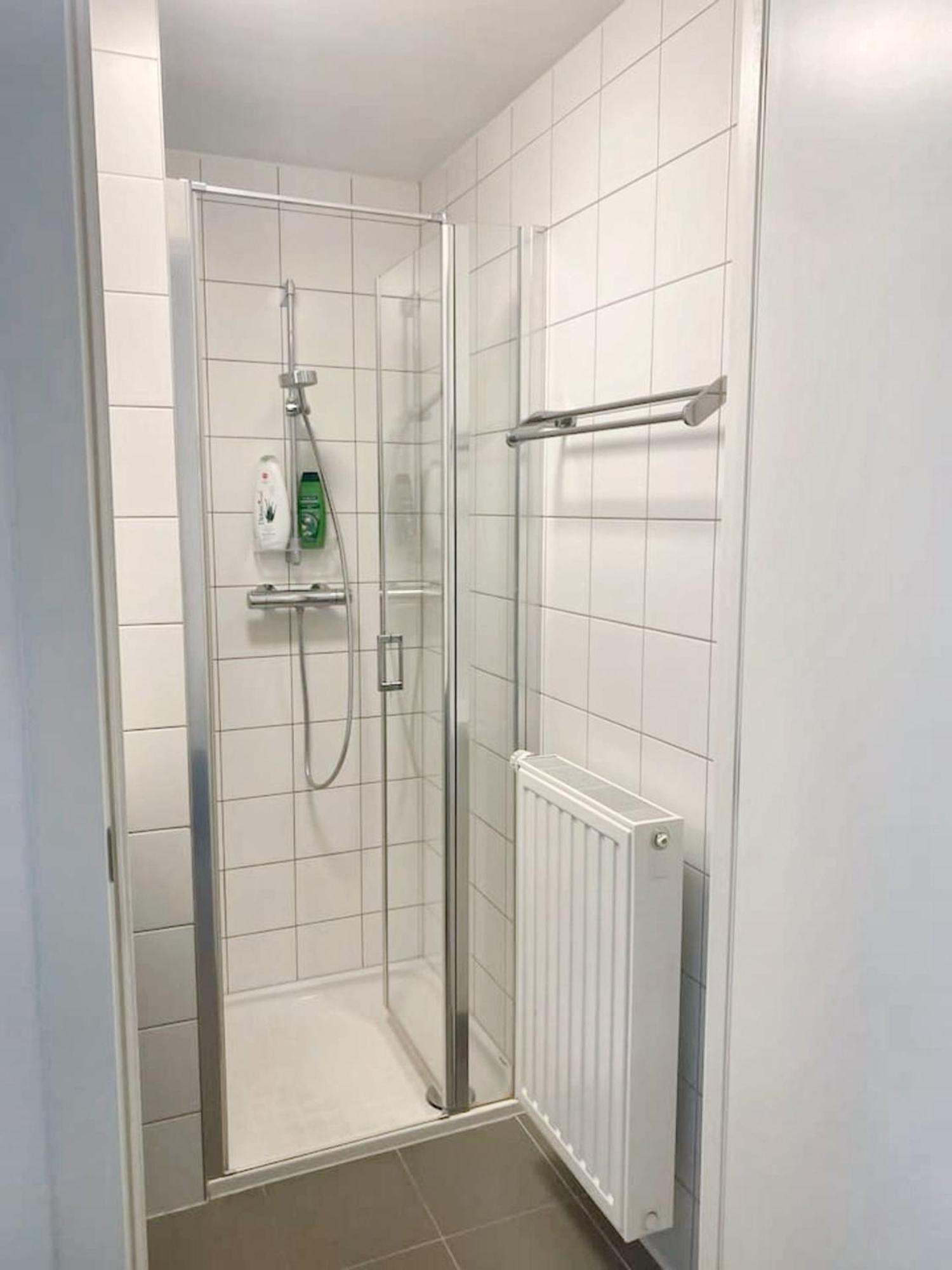 Modern Apartment In Cureghem Anderlecht 134 M² + Terrace 布鲁塞尔 外观 照片