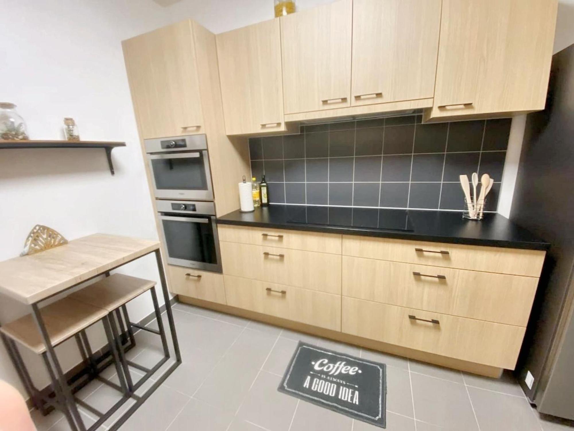 Modern Apartment In Cureghem Anderlecht 134 M² + Terrace 布鲁塞尔 外观 照片