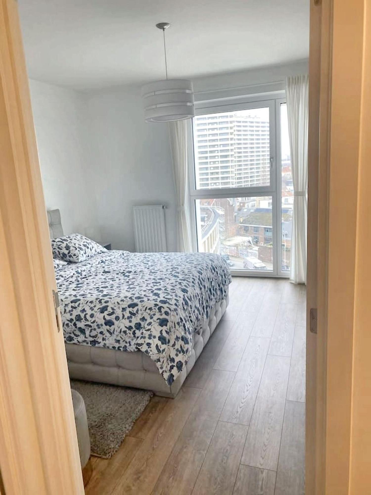 Modern Apartment In Cureghem Anderlecht 134 M² + Terrace 布鲁塞尔 外观 照片
