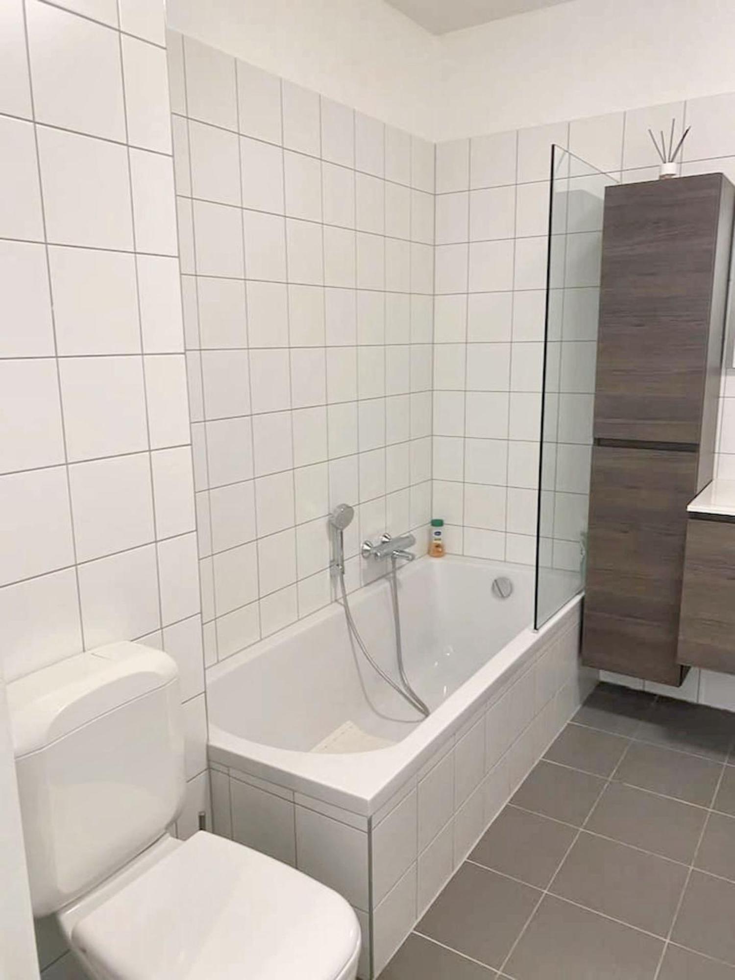 Modern Apartment In Cureghem Anderlecht 134 M² + Terrace 布鲁塞尔 外观 照片